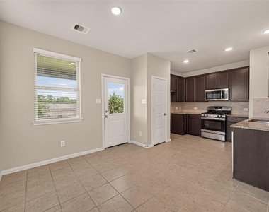 16226 Westley Ridge Drive - Photo Thumbnail 9