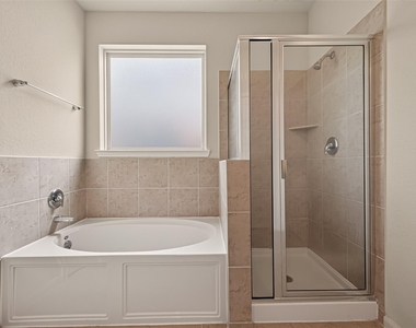 16226 Westley Ridge Drive - Photo Thumbnail 32