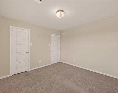 16226 Westley Ridge Drive - Photo Thumbnail 20