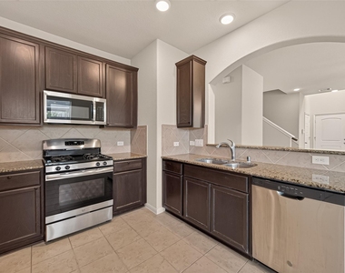 16226 Westley Ridge Drive - Photo Thumbnail 12