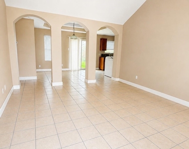 12607 Rio Bravo St - Photo Thumbnail 1