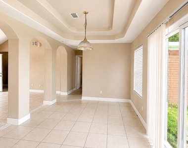 12607 Rio Bravo St - Photo Thumbnail 2