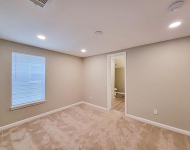 1107 Roosevelt Street - Photo Thumbnail 23