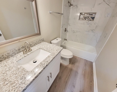 1107 Roosevelt Street - Photo Thumbnail 21