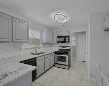 14515 Cypress Meadow Drive - Photo Thumbnail 4