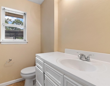 18108 Wild Oak Drive - Photo Thumbnail 15