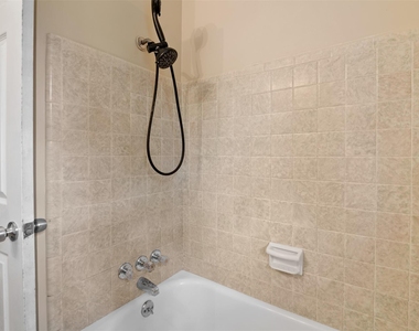 18108 Wild Oak Drive - Photo Thumbnail 16