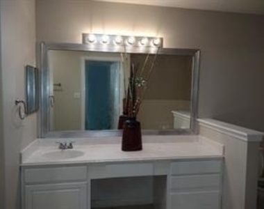 16882 Blue Jay Street - Photo Thumbnail 12