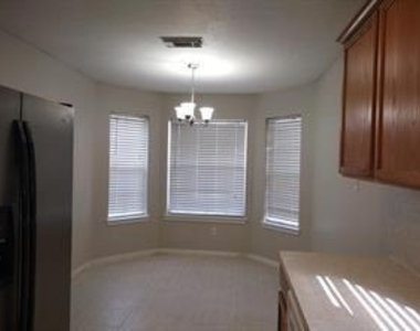 16882 Blue Jay Street - Photo Thumbnail 2