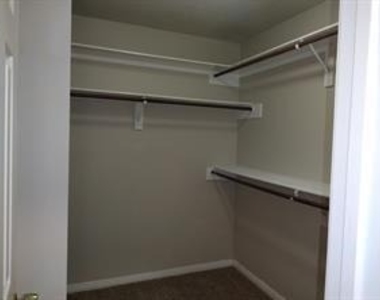 16882 Blue Jay Street - Photo Thumbnail 20
