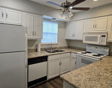 12968 Trail Hollow Drive - Photo Thumbnail 7