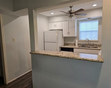 12968 Trail Hollow Drive - Photo Thumbnail 9