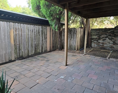 12968 Trail Hollow Drive - Photo Thumbnail 21