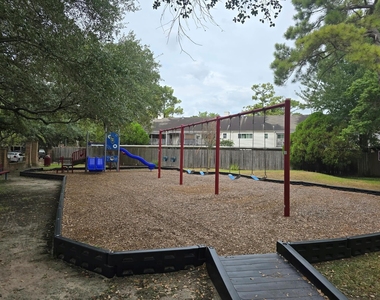 12968 Trail Hollow Drive - Photo Thumbnail 25