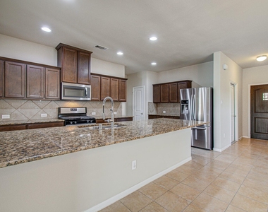 1936 Acaciawood Way - Photo Thumbnail 4