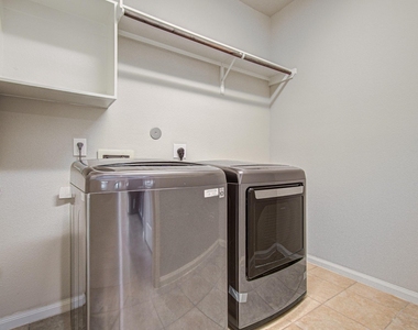1936 Acaciawood Way - Photo Thumbnail 8