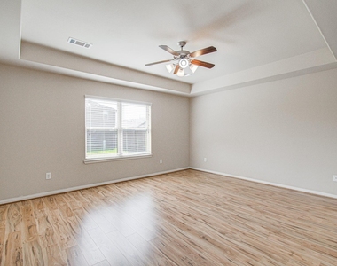 1936 Acaciawood Way - Photo Thumbnail 18