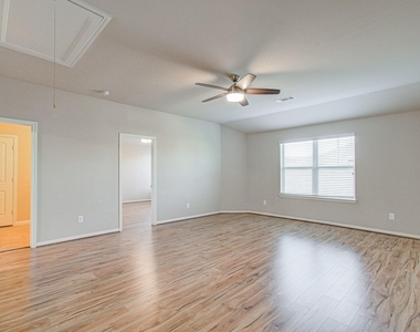 1936 Acaciawood Way - Photo Thumbnail 34