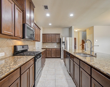 1936 Acaciawood Way - Photo Thumbnail 2