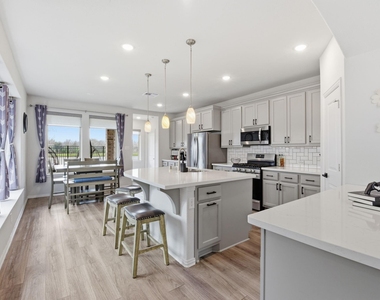 10510 Wagner Street - Photo Thumbnail 6