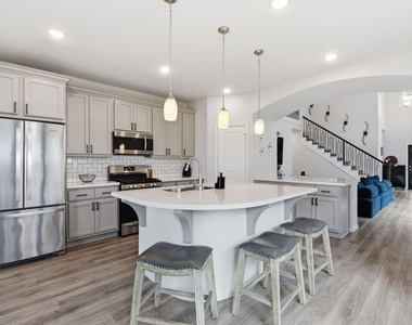 10510 Wagner Street - Photo Thumbnail 7