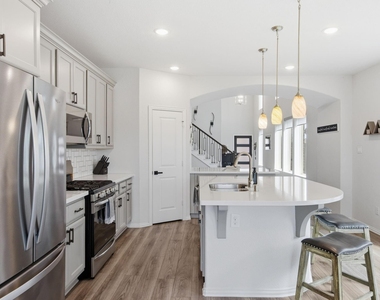 10510 Wagner Street - Photo Thumbnail 8