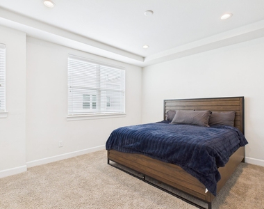 2761 Clinton Drive - Photo Thumbnail 17