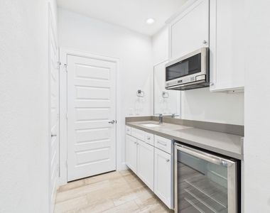 2761 Clinton Drive - Photo Thumbnail 29