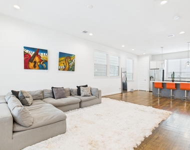 2761 Clinton Drive - Photo Thumbnail 7
