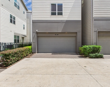 2761 Clinton Drive - Photo Thumbnail 34
