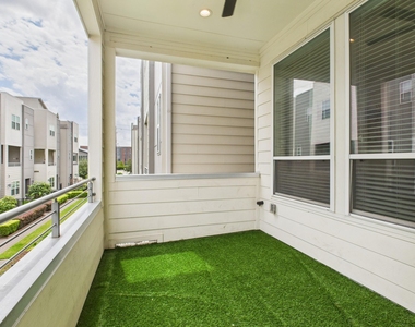 2761 Clinton Drive - Photo Thumbnail 12