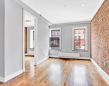 East 13th Street - Photo Thumbnail 6