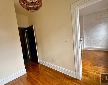 1225 Fulton Street - Photo Thumbnail 4