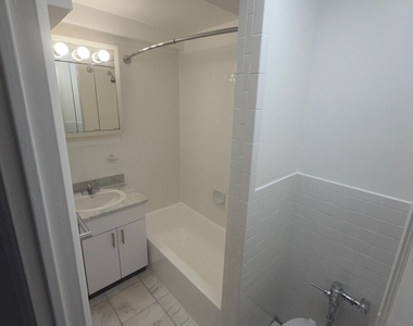East 38th Street - Photo Thumbnail 7