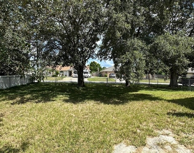 1730 Sumatra Avenue - Photo Thumbnail 19