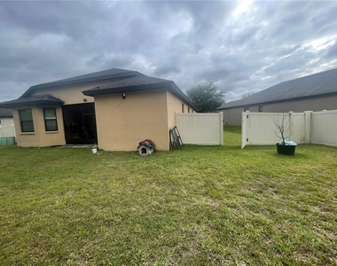 824 Vino Verde Circle - Photo Thumbnail 10