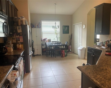824 Vino Verde Circle - Photo Thumbnail 2