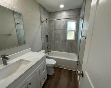 7122 Grevilla Avenue S - Photo Thumbnail 4