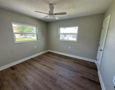 7122 Grevilla Avenue S - Photo Thumbnail 5