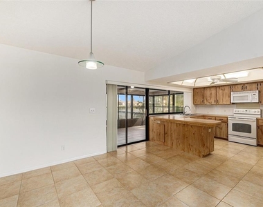 909 Chipaway Drive - Photo Thumbnail 3