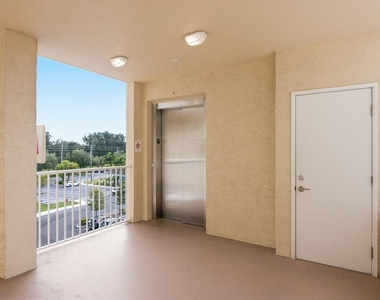 960 Starkey Road - Photo Thumbnail 3