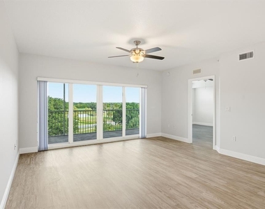 960 Starkey Road - Photo Thumbnail 10