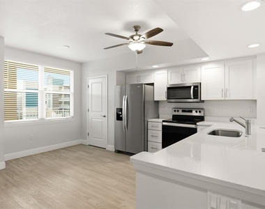960 Starkey Road - Photo Thumbnail 16