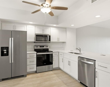 960 Starkey Road - Photo Thumbnail 17