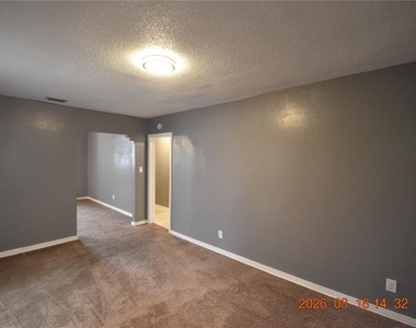 212 N Clearview Avenue - Photo Thumbnail 10