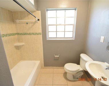 212 N Clearview Avenue - Photo Thumbnail 42