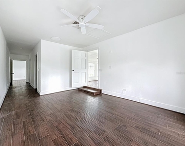 2122 52nd Avenue N - Photo Thumbnail 28