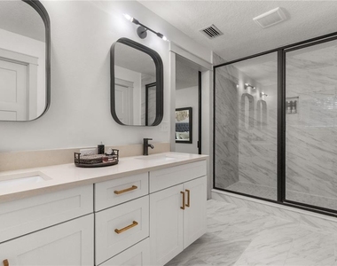 6109 N 22nd Street - Photo Thumbnail 19