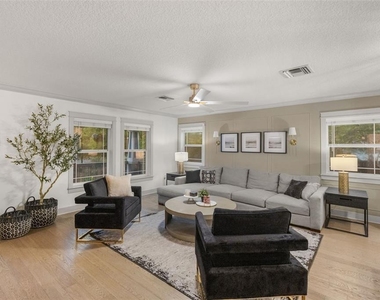 6109 N 22nd Street - Photo Thumbnail 3