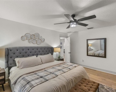 6109 N 22nd Street - Photo Thumbnail 18